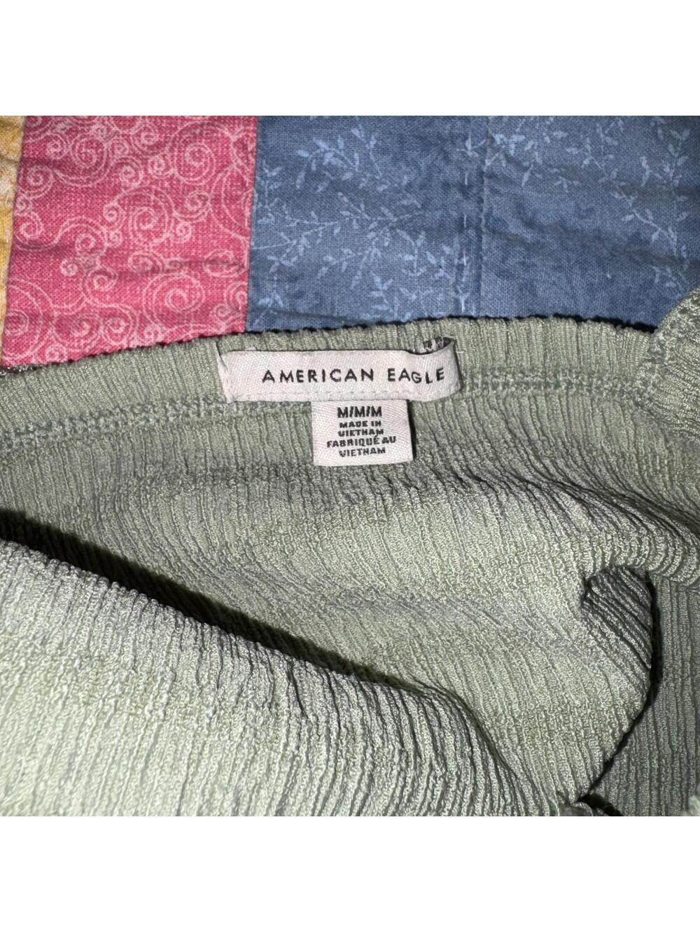 American Eagle Cropped One-Shoulder Olive Green Smocked Crop Top Woman’s Medium - Picture 4 of 7
